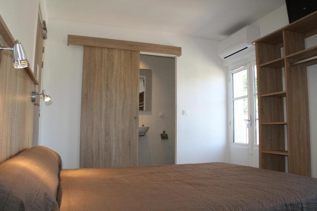 Hotel Arago Cerbère الغرفة الصورة
